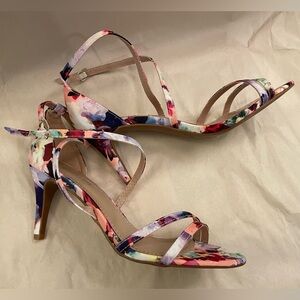 Dream Pairs Gigi Floral Strappy High Heeled Sandal, size 9 1/2.  Minimal use.